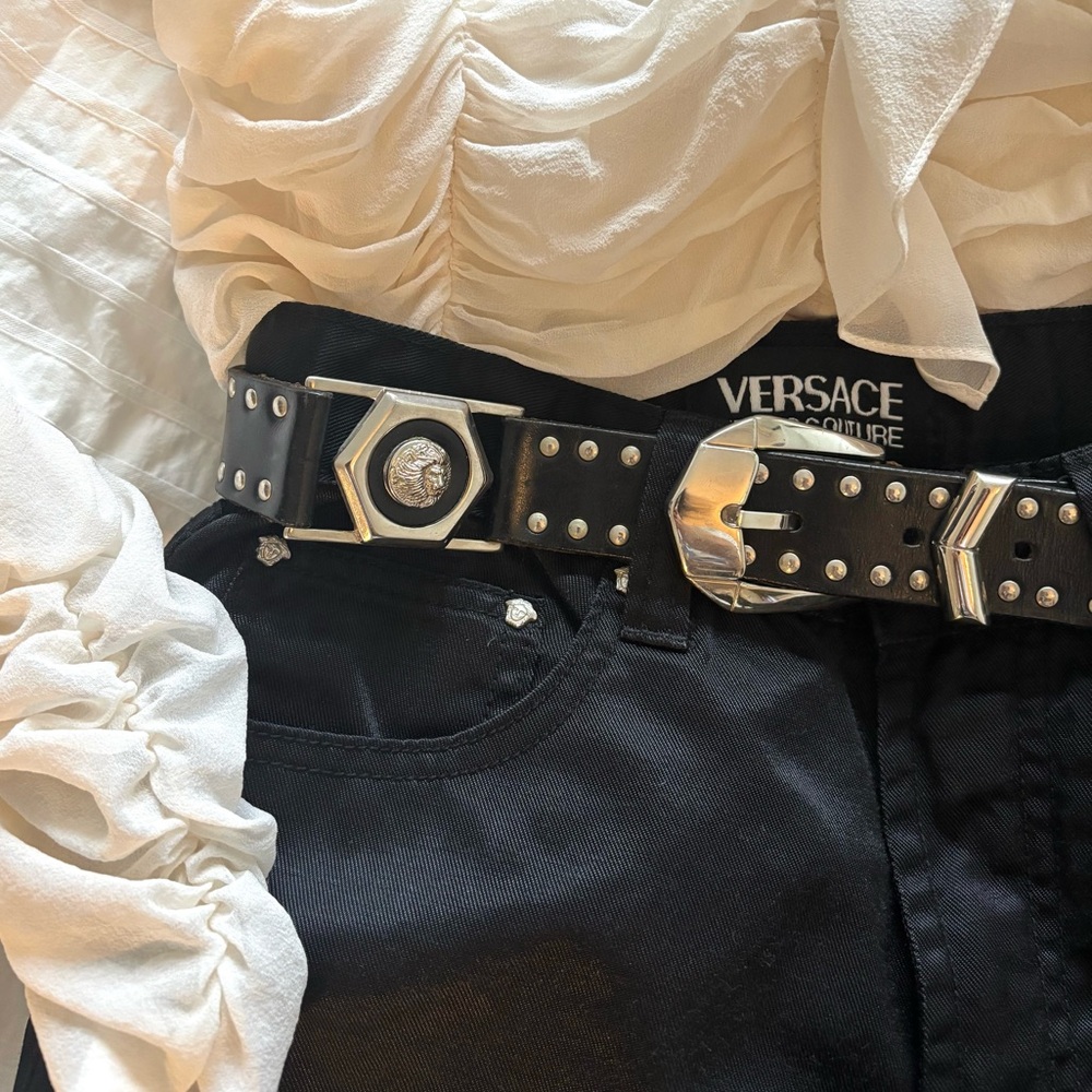 Vintage Versus Gianni Versace Black Leather Studded Lion Belt
